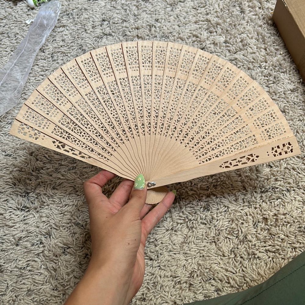 10 fans - wedding or party